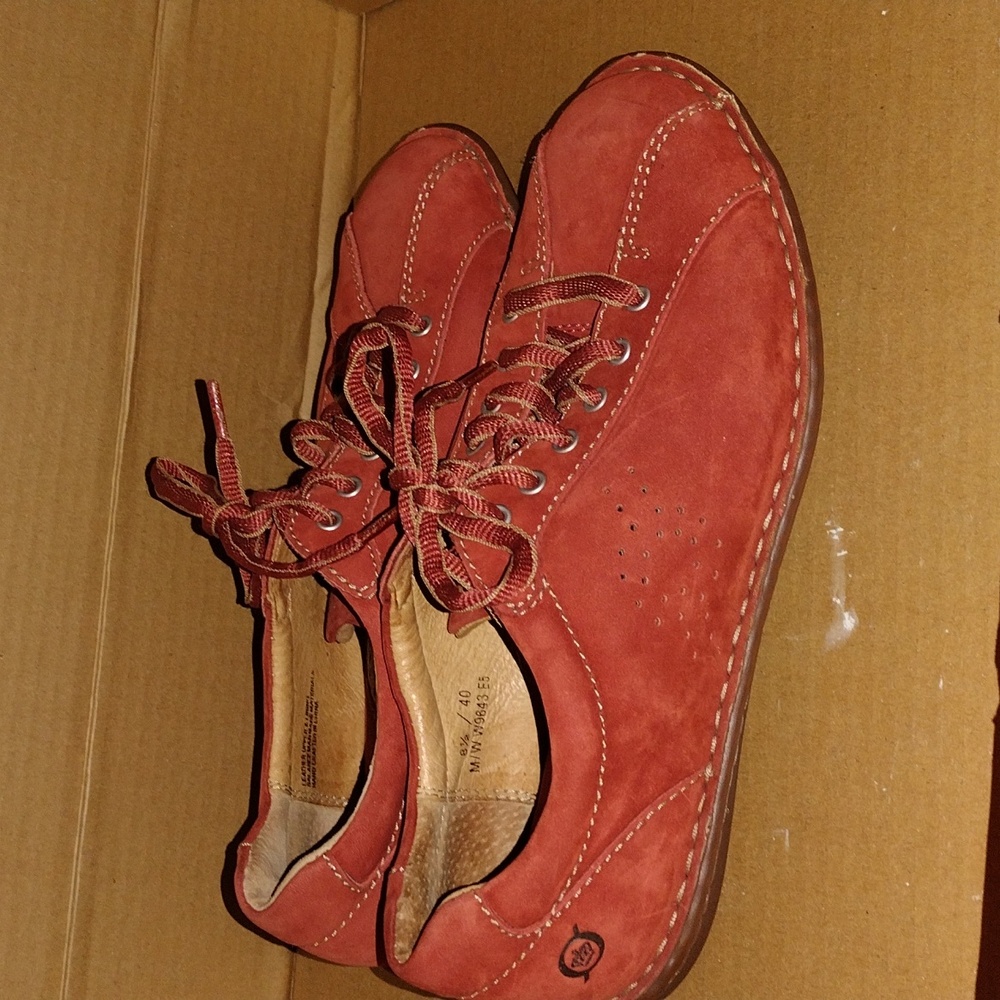 Born Leather Burgundy Oxford Shoes. Size 8 1/2. - Picture 4 of 10